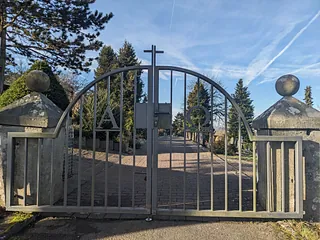 Friedhof Eingangstor