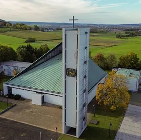 Luftaufnahme Kirche Hl. Dreifaltigkeit